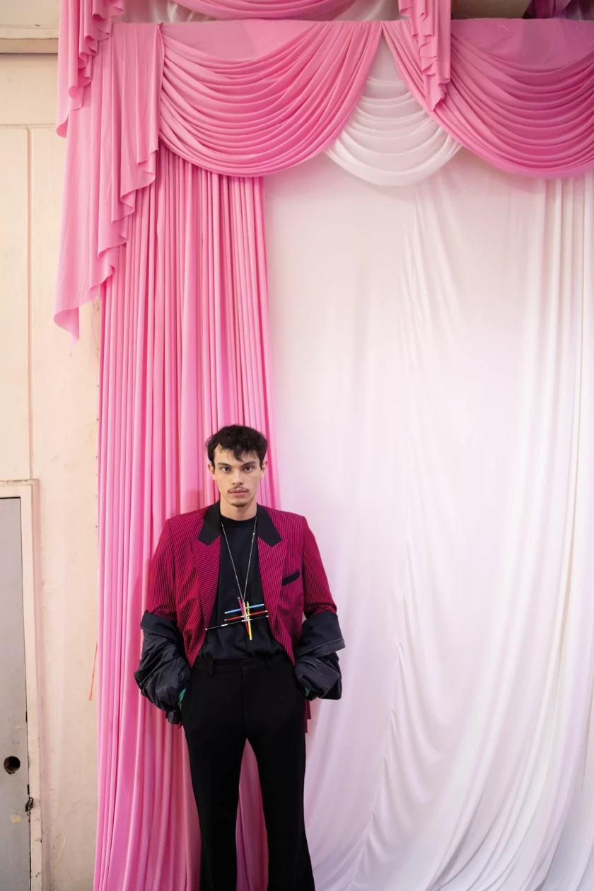 Shot on location by Romain Sellier