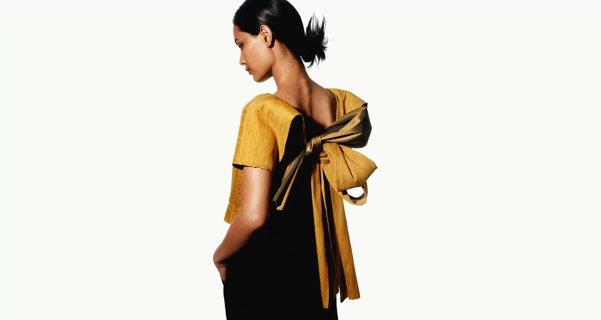 “ALL I KNOW IS NOW”
COLLECTION FEMME 
1 - 2 OCTOBER 2025 
18 Rue Sedaine 75011 Paris 
11.00 - 20.00